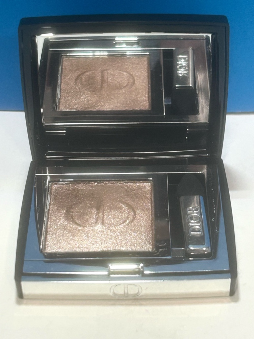 Swatched - Dior Mono Couleur Couture Eyeshadow 658 Beige Mitzah